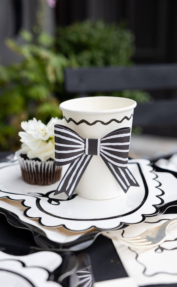 My Mind’s Eye - CLV1210 - Black and White Bow Party Cup