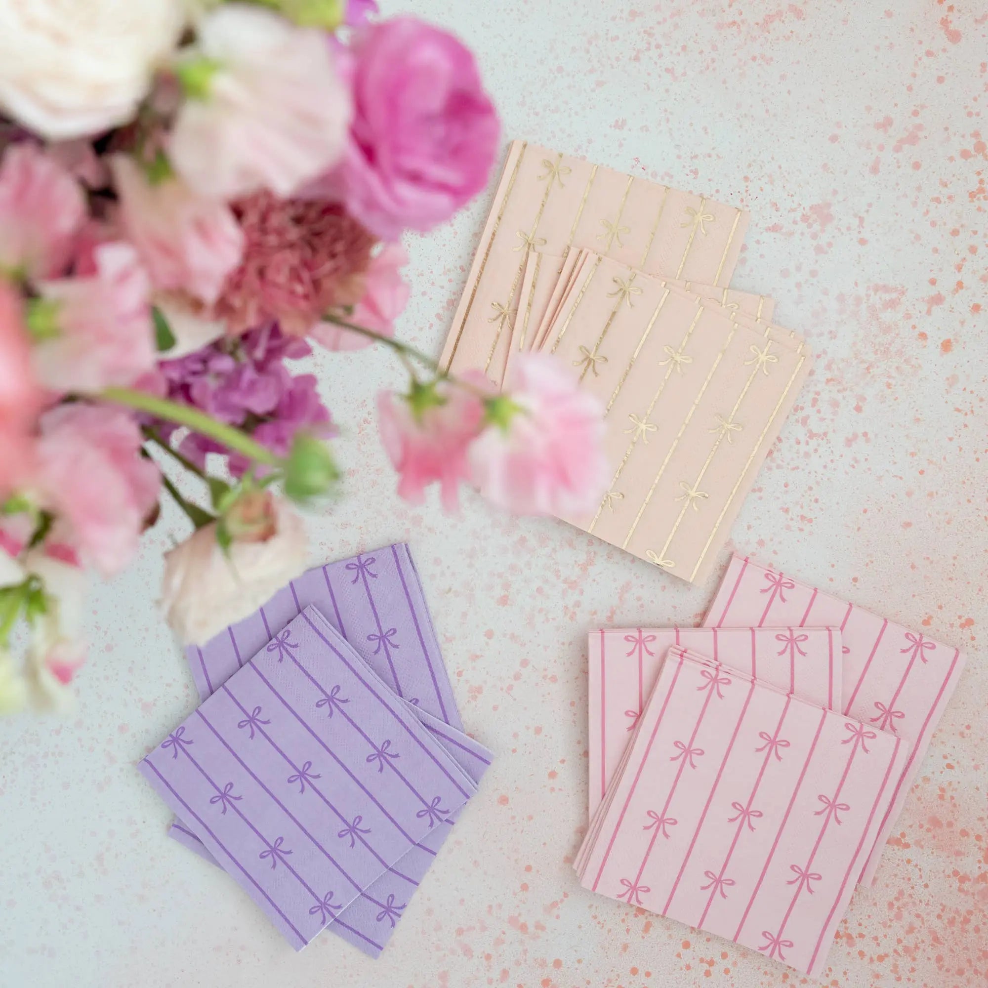 Bonjour Fête - PETAL PINK SIGNATURE BOW SMALL NAPKINS - The Disco Edit
