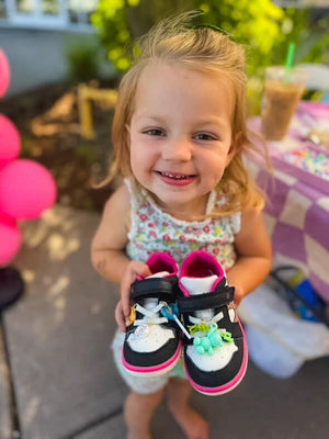Birthday party favors or party activity ideas for tweens or kids parties, with a charm bar kit to decorate your shoes with sneaker charms.