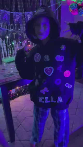 Crewneck Sweatshirt Design And Patch Bar Activity Kit