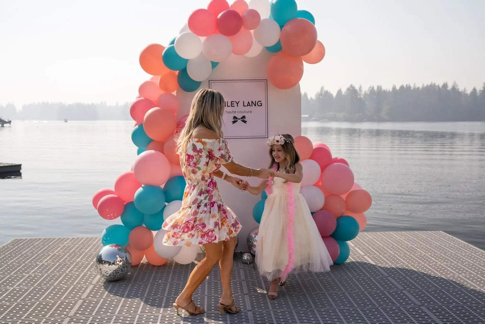 Paris, je t'aime Balloon Garland - The Disco Edit breakfast at tiffanys party inspiration