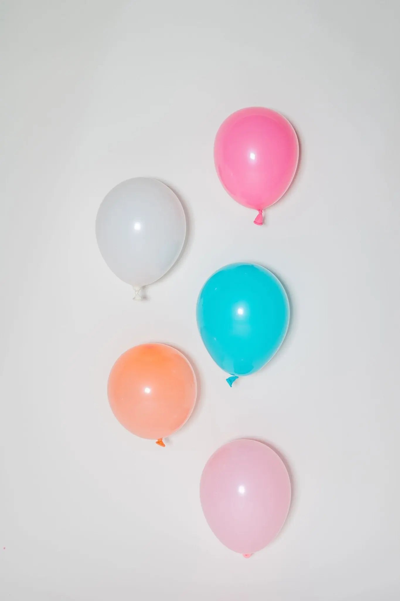 Paris, je t'aime Balloon Garland - The Disco Edit